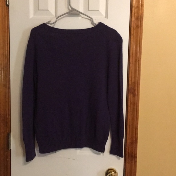 Old Navy Crewneck Sweater - Picture 2 of 3